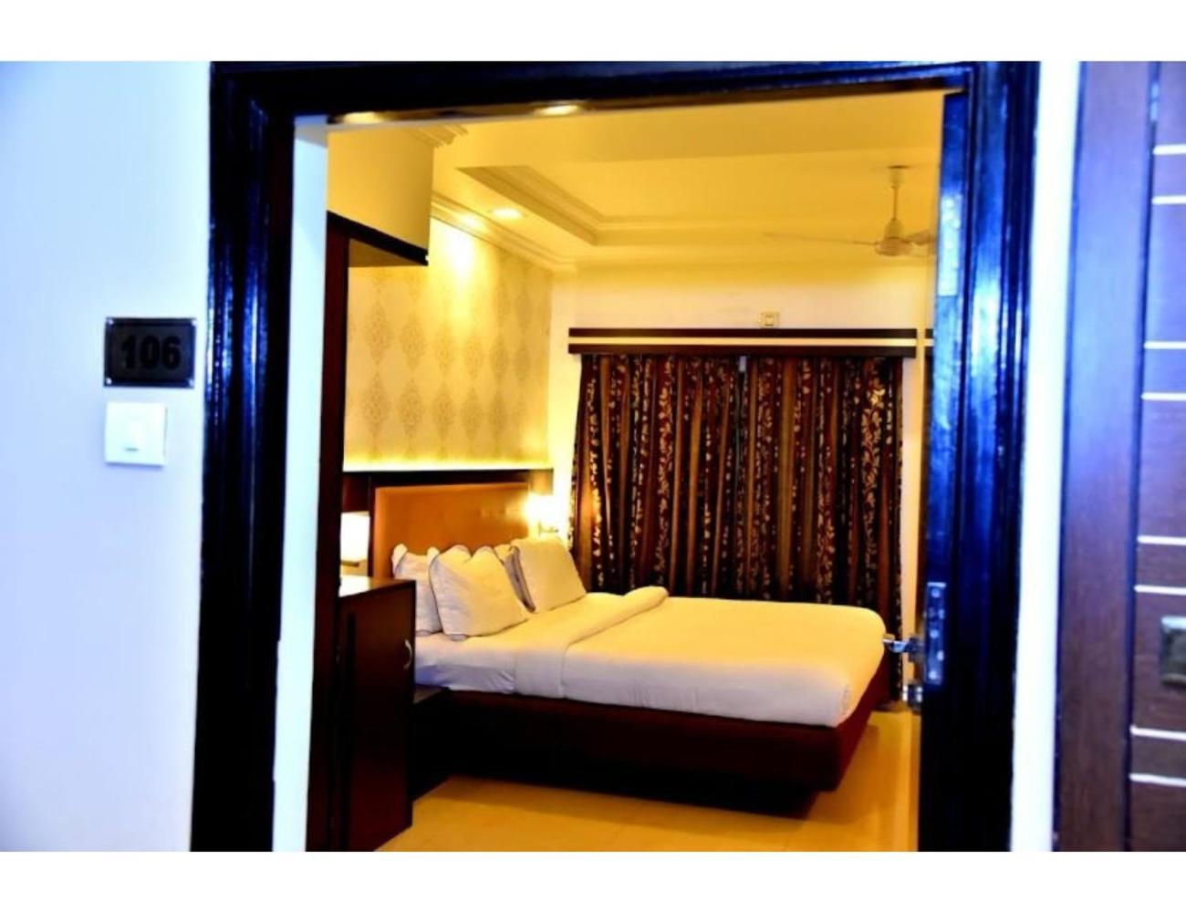 The Grand Krishna Luxury Hotel, Chikmagalūr Eksteriør billede
