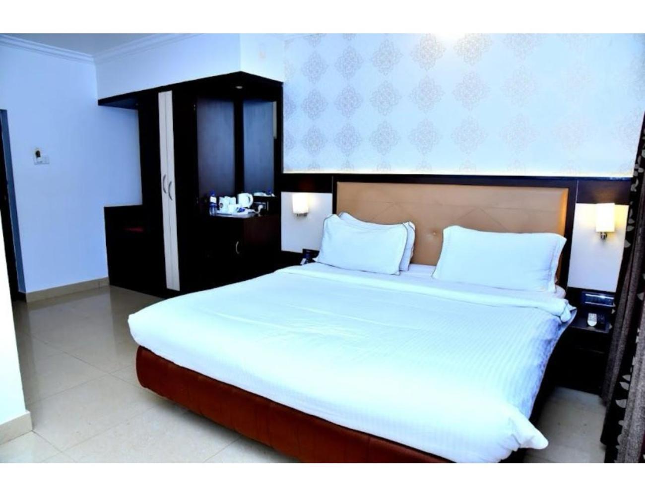 The Grand Krishna Luxury Hotel, Chikmagalūr Eksteriør billede