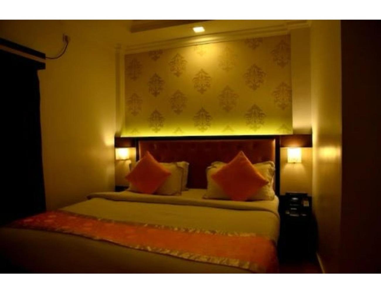 The Grand Krishna Luxury Hotel, Chikmagalūr Eksteriør billede